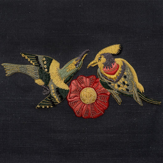 Arts & crafts birds embroidery kit by Hand & Lock